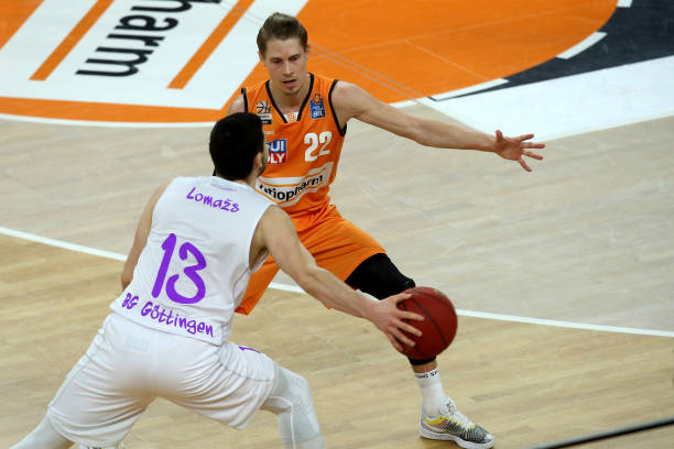 战术打法和 战术打法和